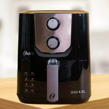 Fritadeira Elétrica sem Óleo/Air Fryer Oster Black Perform Preta com Timer 4,5L