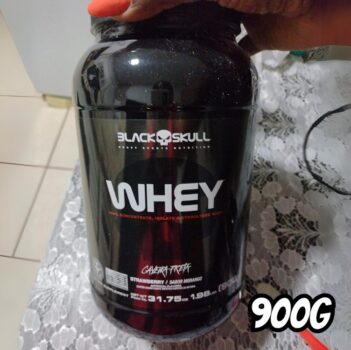 Black Skull Whey 100% Concentrado Isolado Hidrolisado, Morango - 900 g