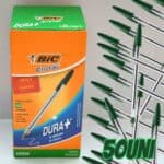 Caneta BIC Verde Cristal Dura Mais – Ponta Esferográfica Média de 1.0mm. Escrita Macia e Cor Intensa - Pacote com 50 unidades