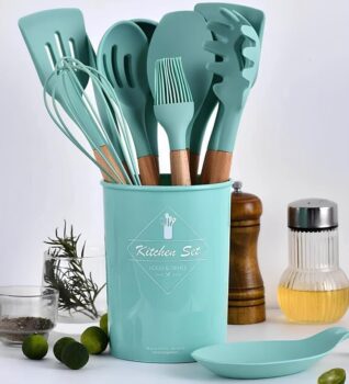 Jogo Kit Com 12 Peças Utensílios De Cozinha Colheres Espatulas Pegador Silicone Copo Suporte - Prime