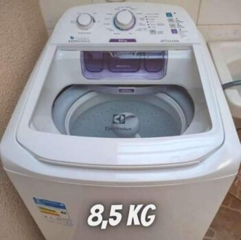 Máquina de Lavar Electrolux 8,5kg Branca Turbo Economia com Jet&Clean e Filtro Fiapos (LAC09) 220v