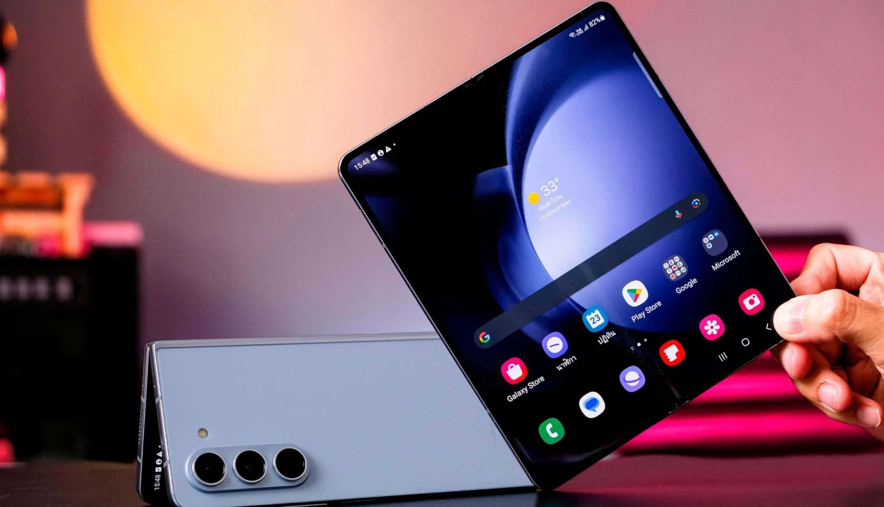 Review Completo do Galaxy Z Fold 6: O Dobrável Poderoso da Samsung Review Completo do Galaxy Z Fold 6: O Dobrável Poderoso da Samsung