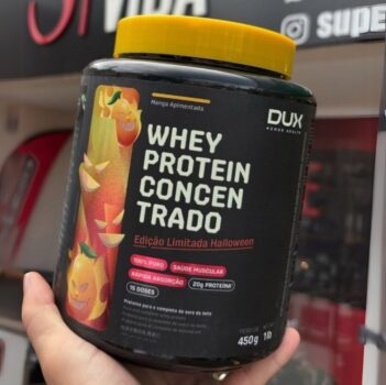 DUX HUMAN HEALTH - Whey Protein Concentrado Sabor Manga Apimentada - Edição Especial Halloween - Suplemento 20g de Proteína por Porção - Suplementação Treino Academia, Ganho Muscular - 450g