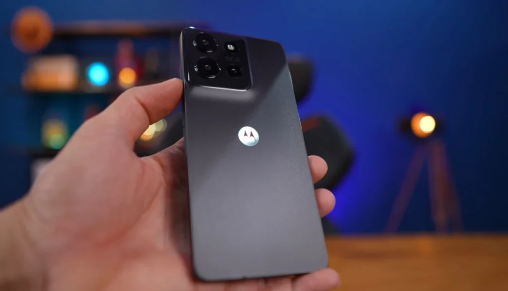 Moto G75: Unboxing e Impressões Moto G75: Unboxing e Impressões