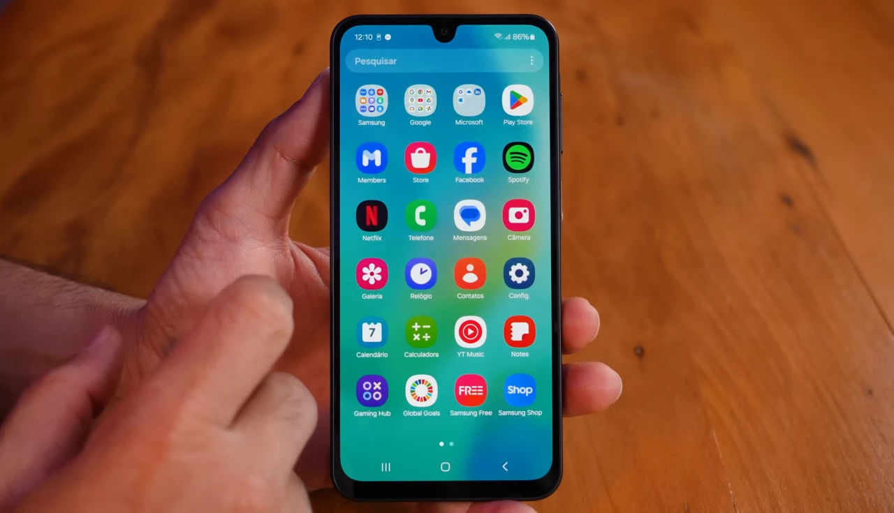 Samsung Galaxy A16 5G: Unboxing e Impressões Samsung Galaxy A16 5G: Unboxing e Impressões