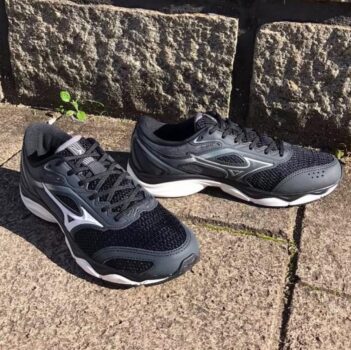 Tênis Mizuno Hawk 5