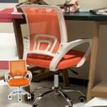 Cadeira De Escritório Cromada Fortt Lisboa Laranja -csf02-lj Material do estofamento Tecido/Mesh