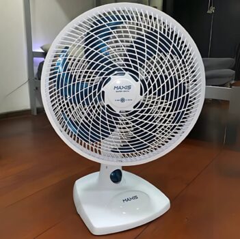 Ventilador de Mesa Mondial Maxis V30MXW 30cm com 6 pás, 3 velocidades e 50W – Branco / Azul - 110V