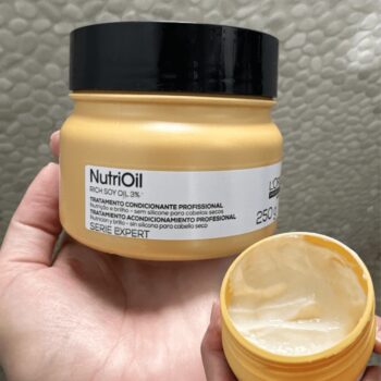 L'Oréal Professionnel Máscara de tratamento NutriOil para nutrição e brilho, enriquecido com óleo de coco, com textura leve e para todos os tipos de cabelo, 250g