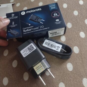 Motorola, Carregador Turbo Power 20W, Cabo 1 Metro, Porta USB-A, Cabo USB-C