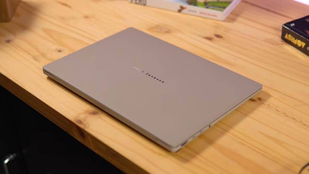 Zenbook A14: O Notebook Mais Leve com Tela OLED e Bateria de Longa Duração em 2025 Zenbook A14: O Notebook Mais Leve com Tela OLED e Bateria de Longa Duração em 2025