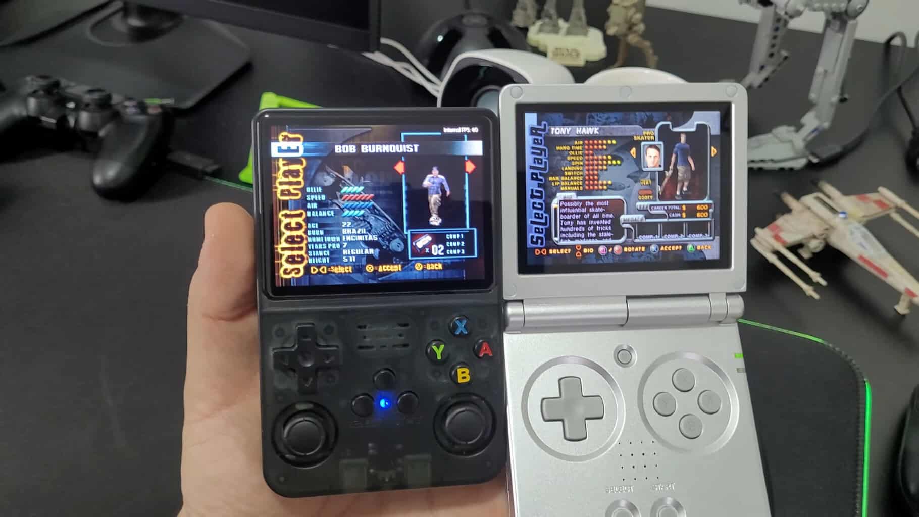 Comparativo Completo: R36S vs RG35XX SP – Qual Console Retrô é a Melhor Escolha? Comparativo Completo: R36S vs RG35XX SP – Qual Console Retrô é a Melhor Escolha?