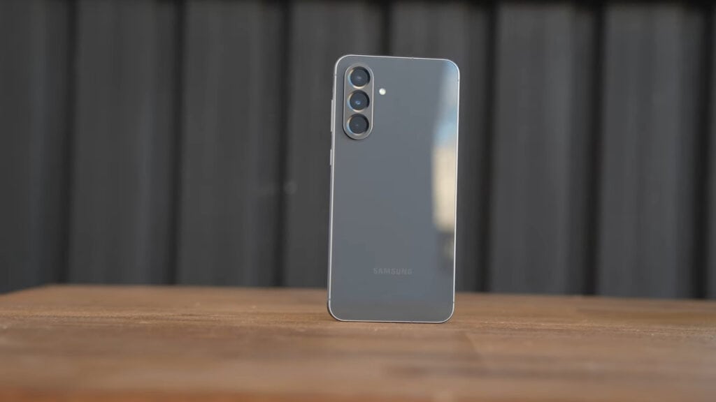 Galaxy A56: Review Completo e Atualizado – Vale a Pena em 2025? Galaxy A56: Review Completo e Atualizado – Vale a Pena em 2025?