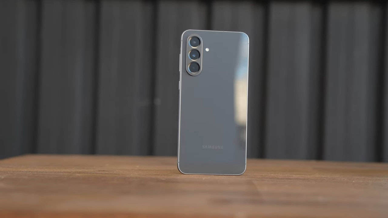 Galaxy A56: Review Completo e Atualizado – Vale a Pena em 2025? Galaxy A56: Review Completo e Atualizado – Vale a Pena em 2025?