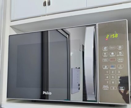 Micro-ondas Philco 25l 1100w Limpa Fácil Pm26s 220V