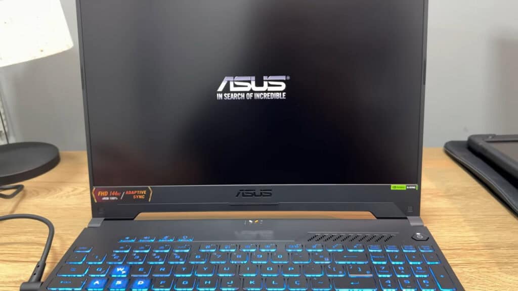 Notebook Gamer ASUS TUF F15 com RTX 4050: Unboxing, Primeiras Impressões e Review Completo Notebook Gamer ASUS TUF F15 com RTX 4050: Unboxing, Primeiras Impressões e Review Completo