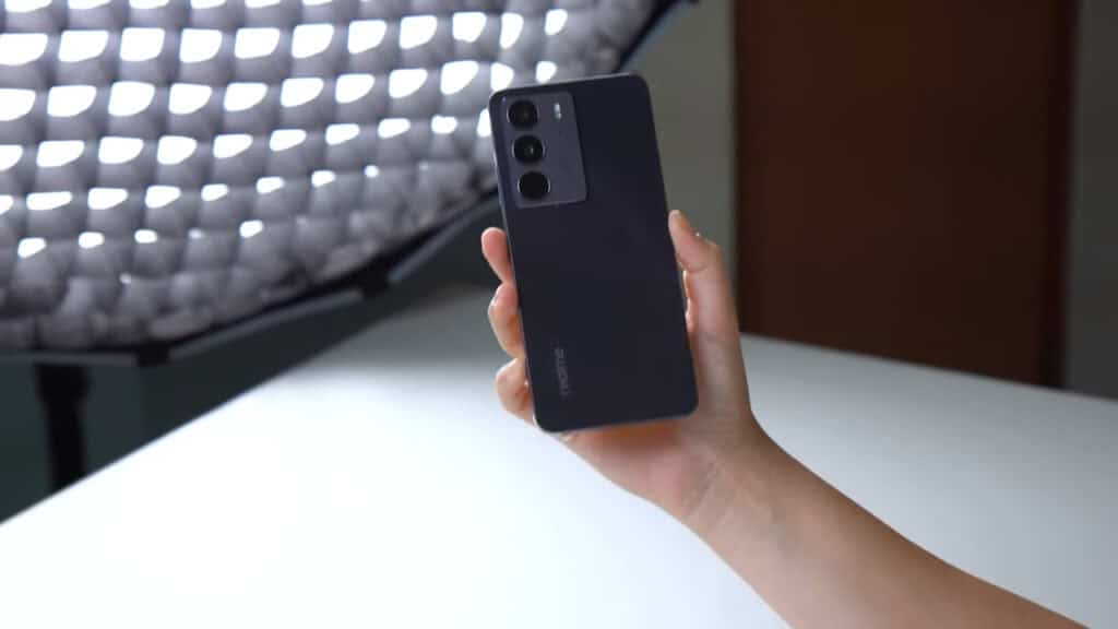 Realme C75: Unboxing, Review Completo e Teste de Resistência com IP69 Realme C75: Unboxing, Review Completo e Teste de Resistência com IP69