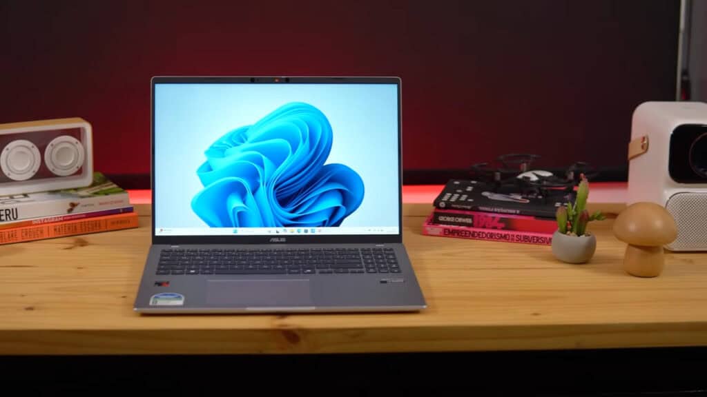Vivobook 16: O notebook ARM da ASUS com IA que promete mudar o jogo Vivobook 16: O notebook ARM da ASUS com IA que promete mudar o jogo