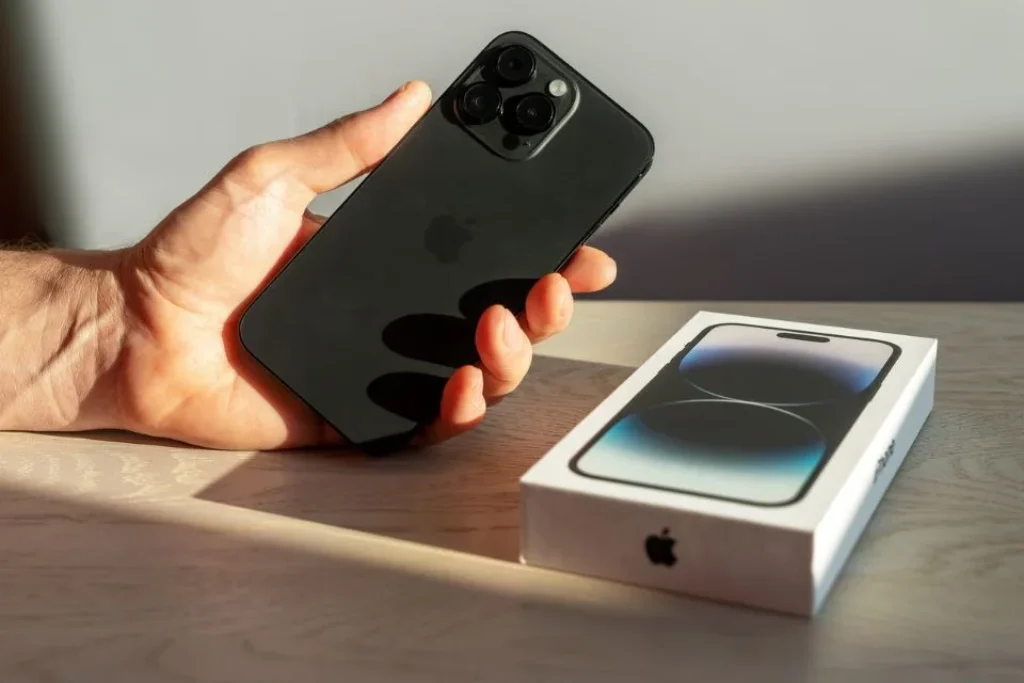 iPhone 15 Pro Cai de Preço e se Torna a Melhor Escolha Premium em 2025 iPhone 15 Pro Cai de Preço e se Torna a Melhor Escolha Premium em 2025