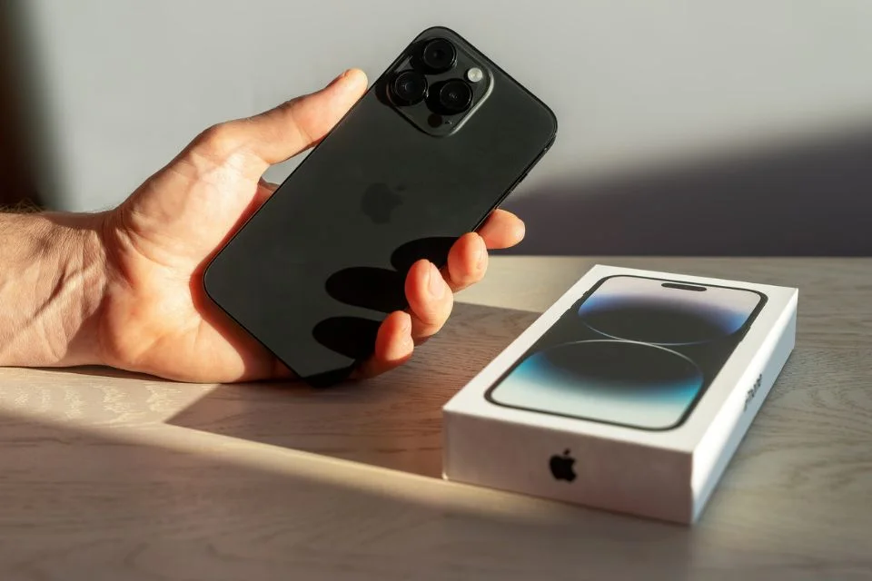 iPhone 15 Pro Cai de Preço e se Torna a Melhor Escolha Premium em 2025 iPhone 15 Pro Cai de Preço e se Torna a Melhor Escolha Premium em 2025