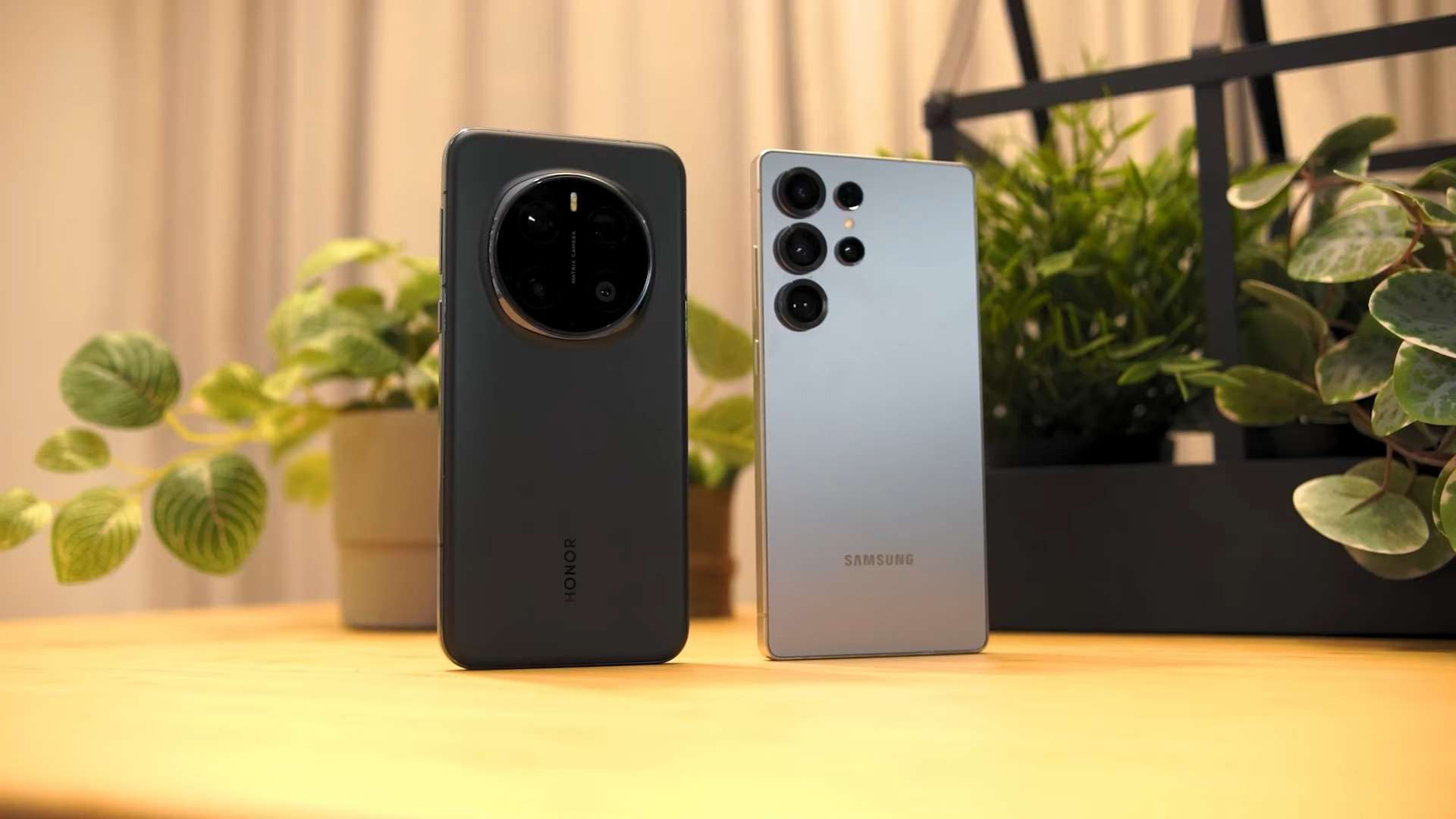 HONOR Magic 7 Pro vs iPhone 16 Pro: Qual é o Melhor Top de Linha? HONOR Magic 7 Pro vs iPhone 16 Pro: Qual é o Melhor Top de Linha?