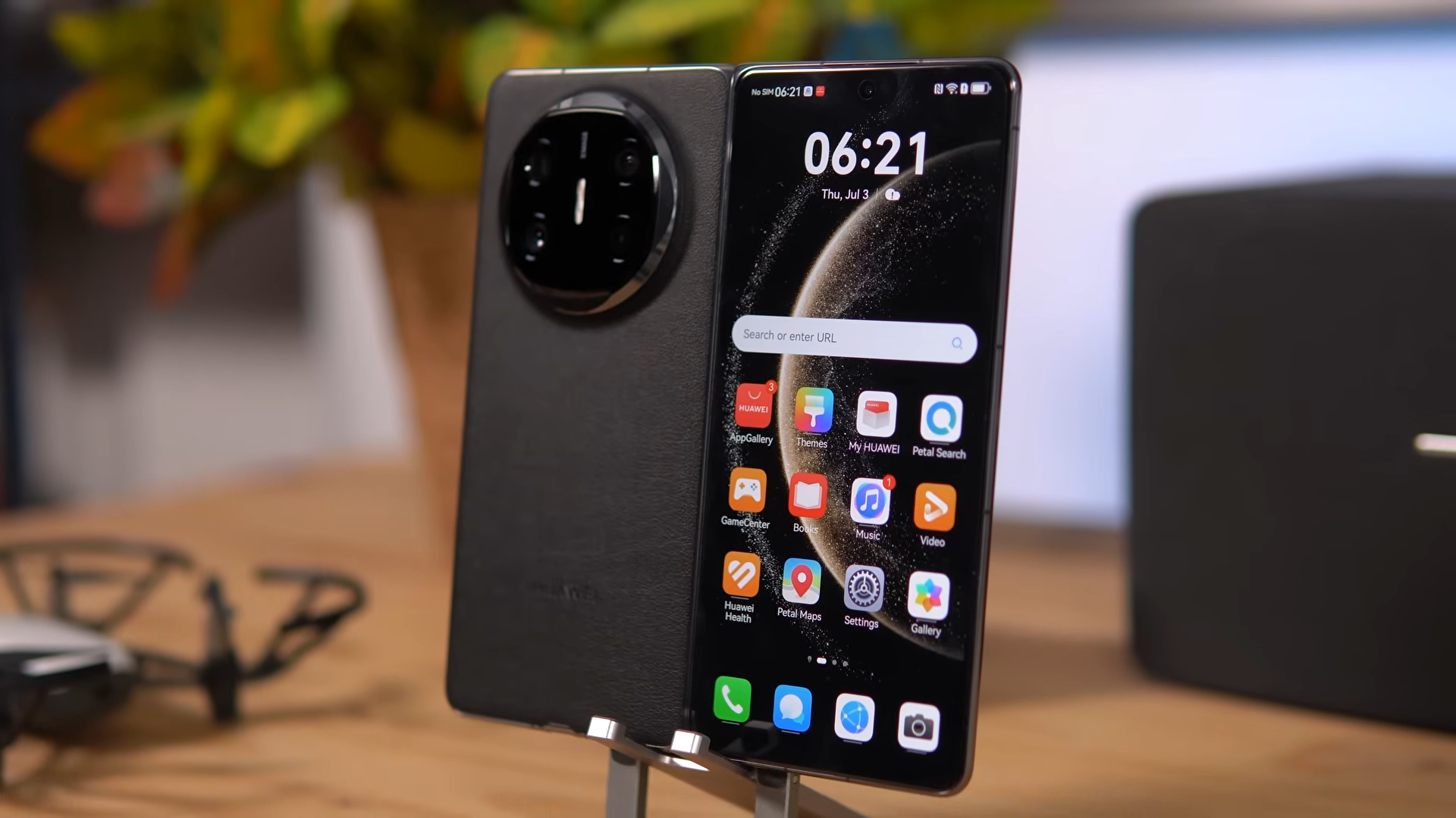 Huawei Mate X6: O Dobrável Ultra Fino de R$23.000 Chega ao Brasil – Vale a Pena? Huawei Mate X6: O Dobrável Ultra Fino de R$23.000 Chega ao Brasil – Vale a Pena?