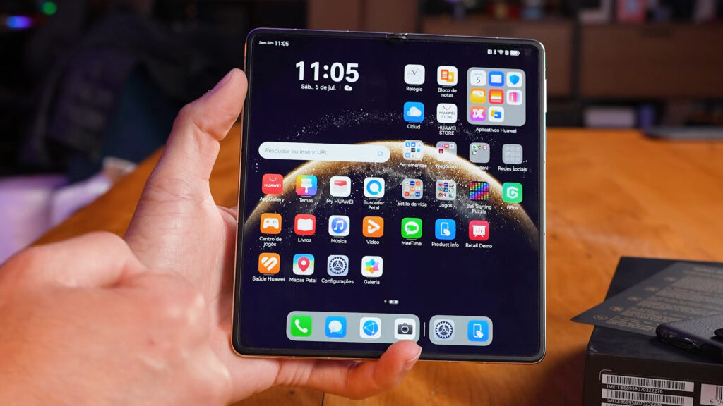 Huawei Mate X6: Vale a Pena Comprar o Dobrável de R$23 Mil? Huawei Mate X6: Vale a Pena Comprar o Dobrável de R$23 Mil?