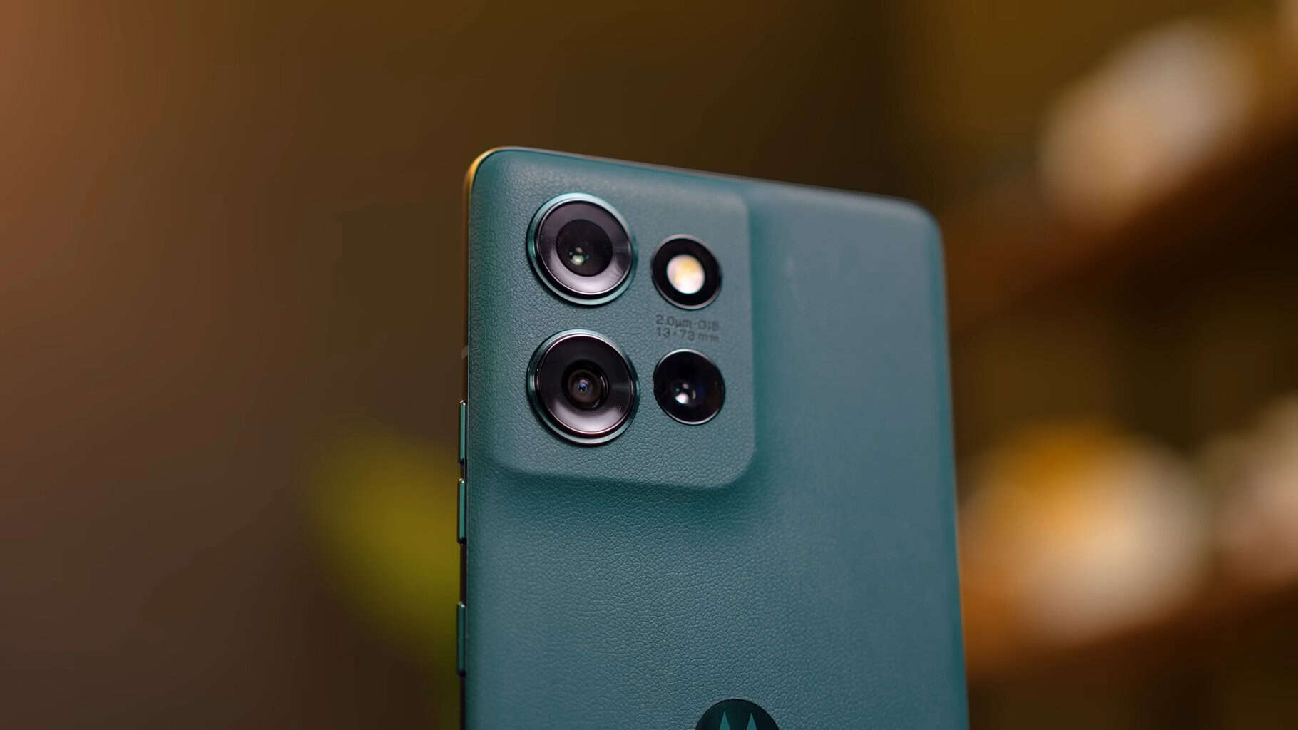Motorola Edge 50: Agora Vale a Pena? Melhor que Galaxy A56 e Poco X7? Veja o Comparativo!