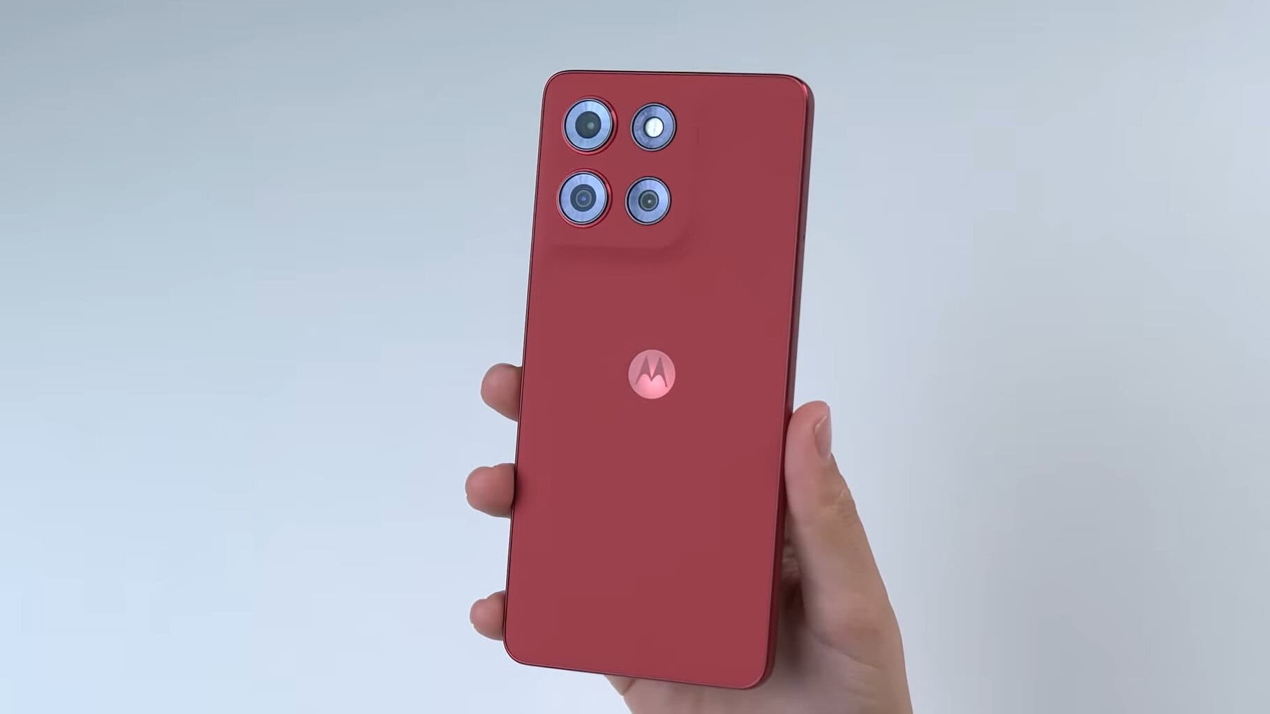 Moto G86 Chega com IP69, Tela P-OLED e Dimensity 7300: Vale a Pena Comprar? Moto G86 Chega com IP69, Tela P-OLED e Dimensity 7300: Vale a Pena Comprar?