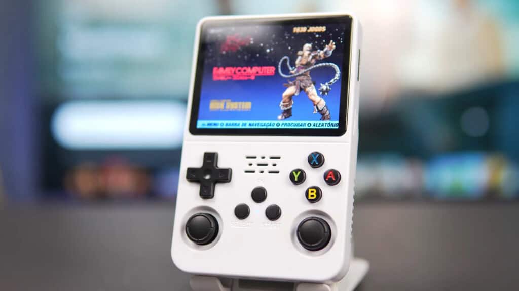 Console Portátil R36S: Vale a Pena em 2025? Análise Completa do Videogame Retrô Barato Console Portátil R36S: Vale a Pena em 2025? Análise Completa do Videogame Retrô Barato
