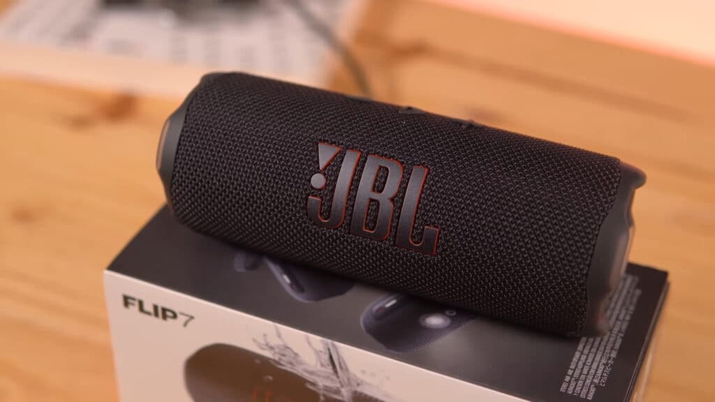 JBL Flip 7: Nova geração da caixa Bluetooth mais vendida do Brasil JBL Flip 7: Nova geração da caixa Bluetooth mais vendida do Brasil