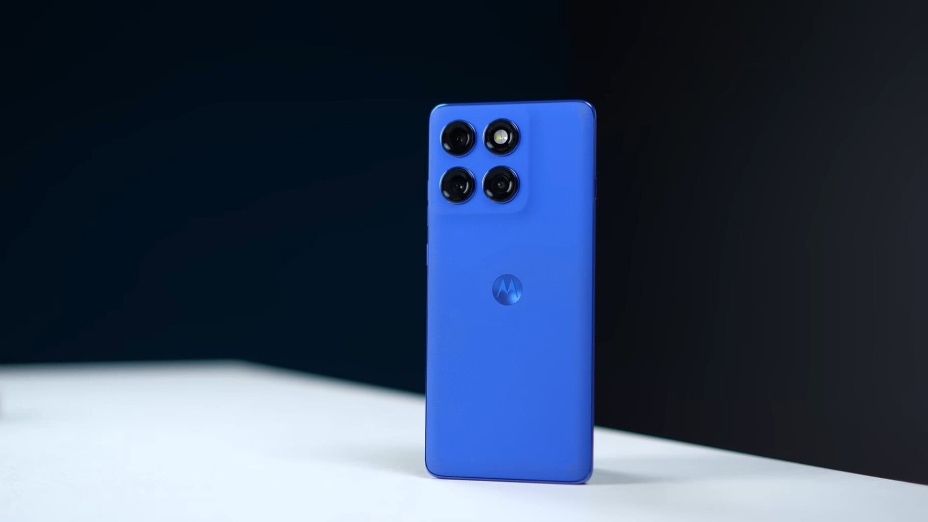 Moto Edge 60 Pro: O Celular da Motorola que Realmente Surpreende Moto Edge 60 Pro: O Celular da Motorola que Realmente Surpreende