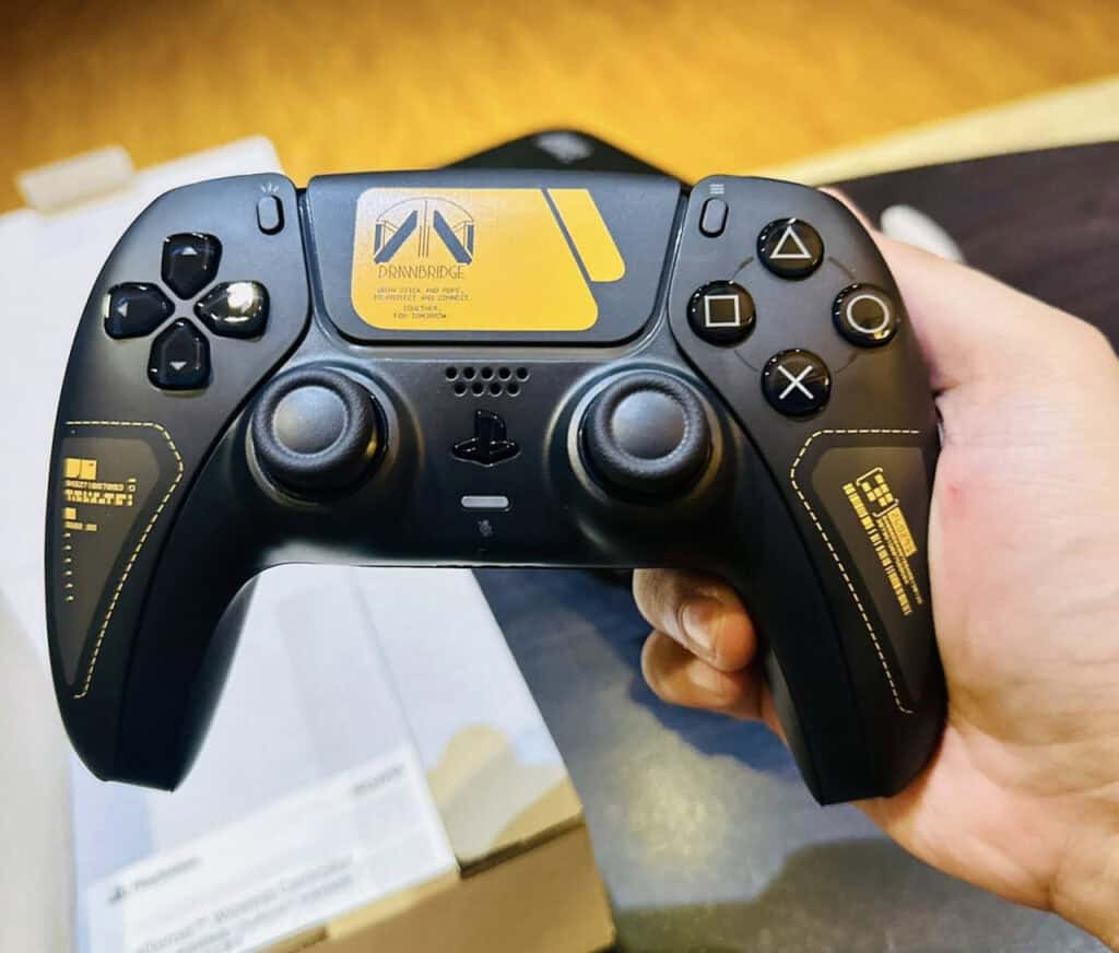 DualSense Death Stranding 2 Limited Edition: Por Que Chegou Antes no Brasil e o Que Você Precisa Saber DualSense Death Stranding 2 Limited Edition: Por Que Chegou Antes no Brasil e o Que Você Precisa Saber