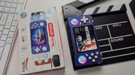 XF35H: Console Portátil com Wi-Fi, Vibração e 22 Mil Jogos Pré-Instalados – Vale a Pena?