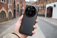 Xiaomi 15 Ultra: O Smartphone Mais Avançado da Xiaomi em 2025 com Kit de Fotografia Profissional
