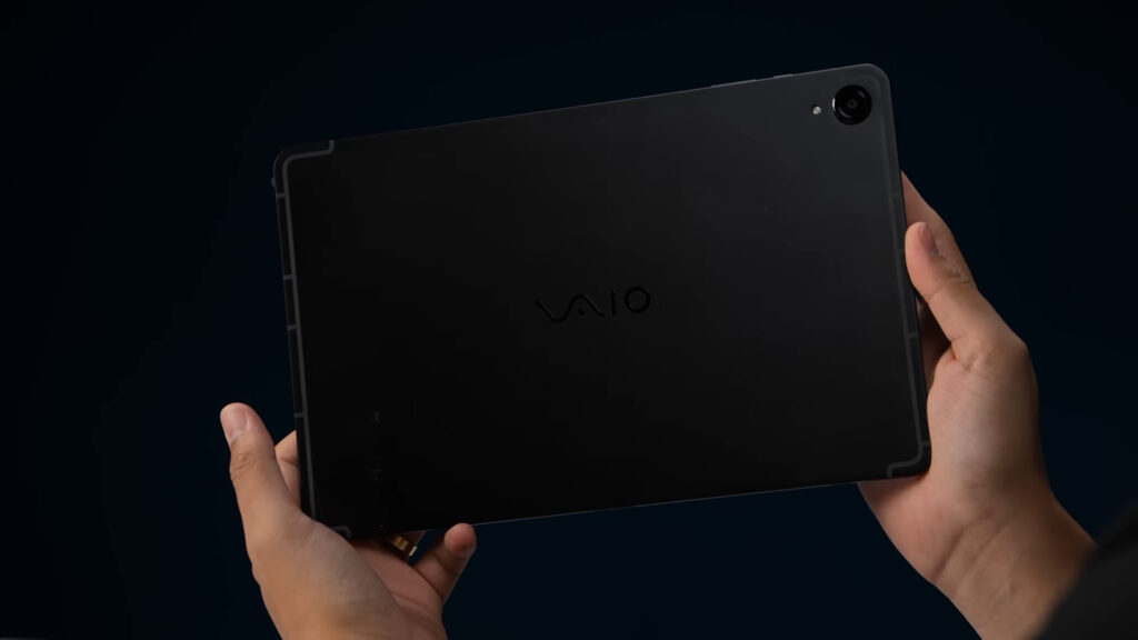 VAIO TL12 — O tablet mais barato com tela AMOLED, teclado e caneta no Brasil VAIO TL12 — O tablet mais barato com tela AMOLED, teclado e caneta no Brasil