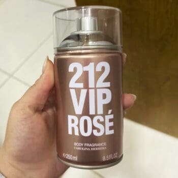 Carolina Herrera 212 Vip Rosé - Body Spray Feminino 250ml