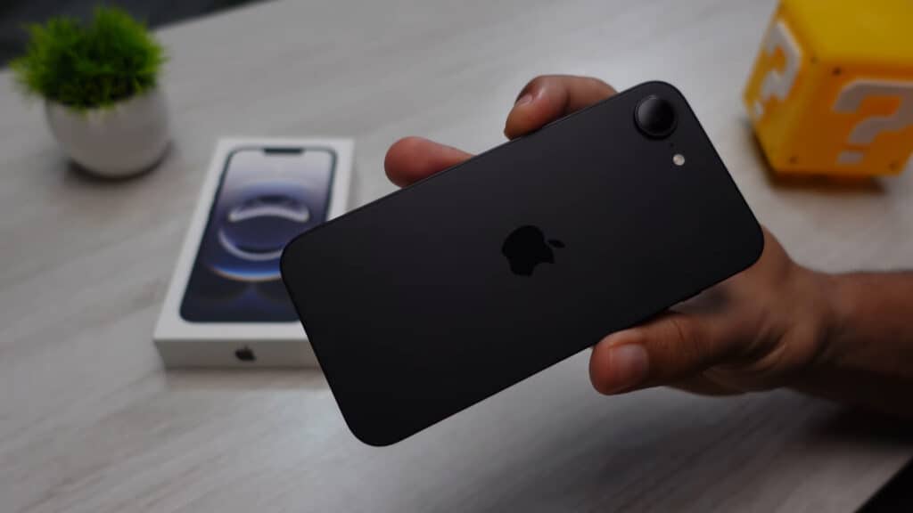 iPhone 16e é Bom? Vale a Pena Comprar o Novo “Baratinho” da Apple?