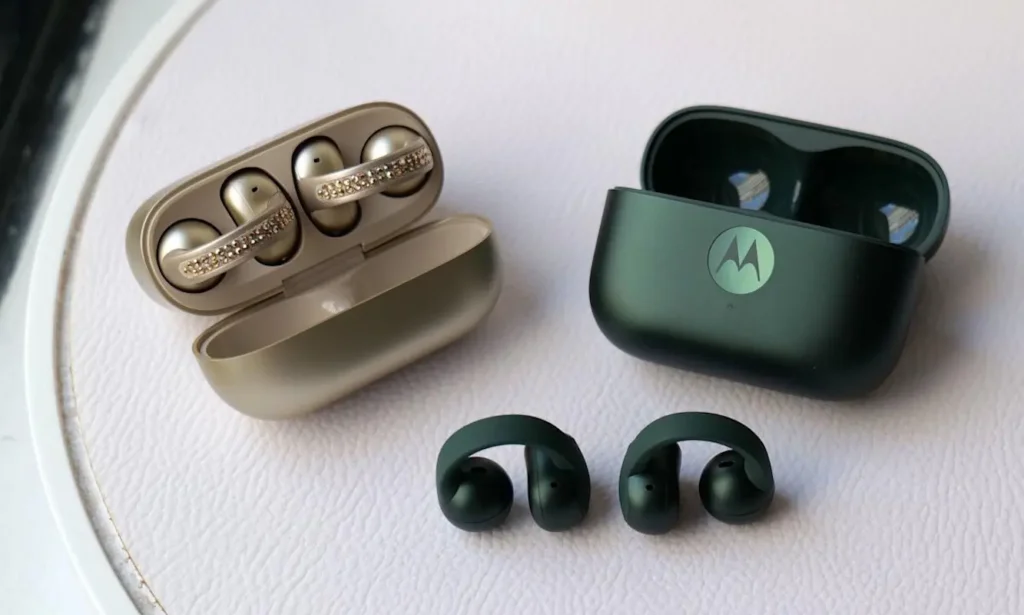 Motorola Moto Buds Loop by Bose: Fone Open-Ear Diferenciado! Unboxing e Primeiras Impressões Motorola Moto Buds Loop by Bose: Fone Open-Ear Diferenciado! Unboxing e Primeiras Impressões