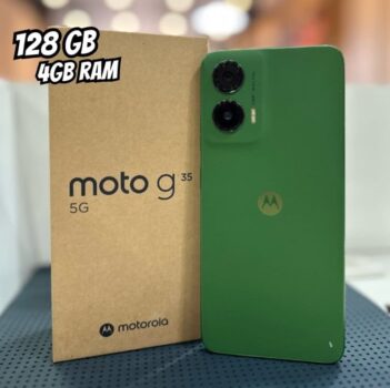 Smartphone Motorola Moto g35 5G - 128GB 12GB (4GB RAM+8GB Ram Boost) e Camera 50MP com AI NFC Tela 6.7" com Superbrilho - Verde - Vegan Leather