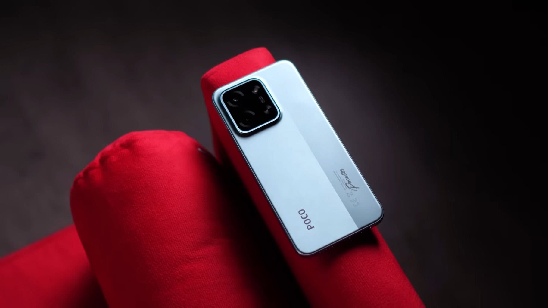 POCO C85 com bateria de 6000 mAh e HyperOS 2.0: unboxing, ficha técnica, testes e veredito de custo-benefício