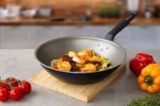 Panela Wok Antiaderente Tramontina de Alumínio - Ravena Azul 24cm