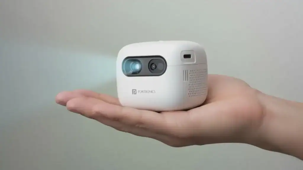 Portronics Pico 14: Mini Projetor Portátil que Cria Telas de 100”