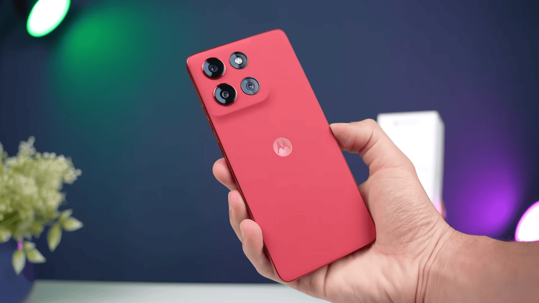 Motorola Moto G86: unboxing, primeiros testes e avaliação completa (preço, tela, câmeras, bateria e desempenho) Motorola Moto G86: unboxing, primeiros testes e avaliação completa (preço, tela, câmeras, bateria e desempenho)