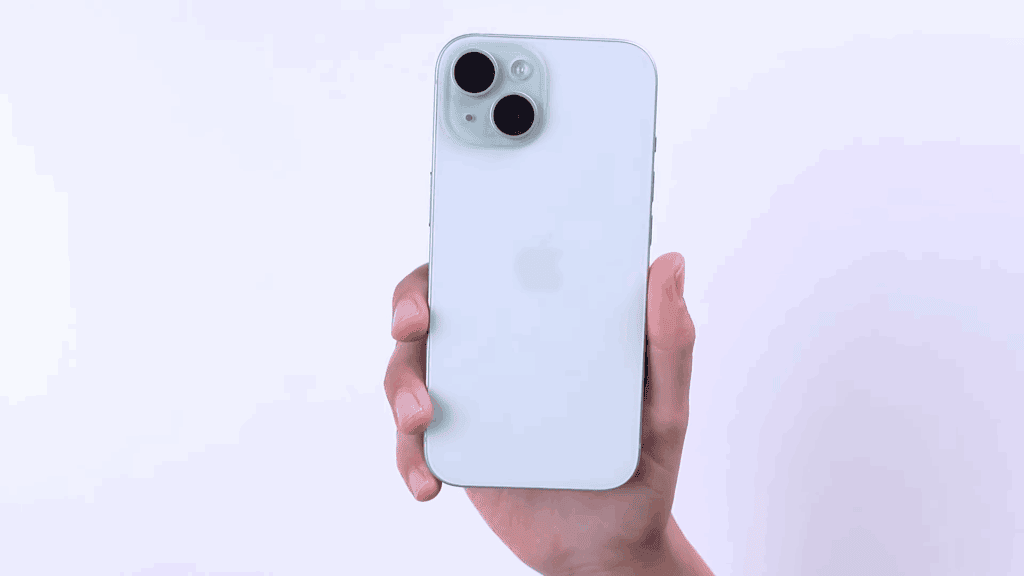 iPhone 15 em 2025: o campeão do custo-benefício que ainda vale (e muito) a compra