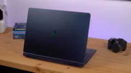 Alienware Aurora 16 com RTX 4050: vale aposentar o Dell G15? Análise completa do “gamer fino” de entrada da Alienware