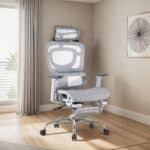 Cadeira De Escritório Ergonômica Mônaco Bt07 Luvinco Malha Respirável com Suporte Lombar Adaptável Apoio para Pés Retrátil Encosto Ajustável Seis Posições Cor Cinza Suporta 200kg