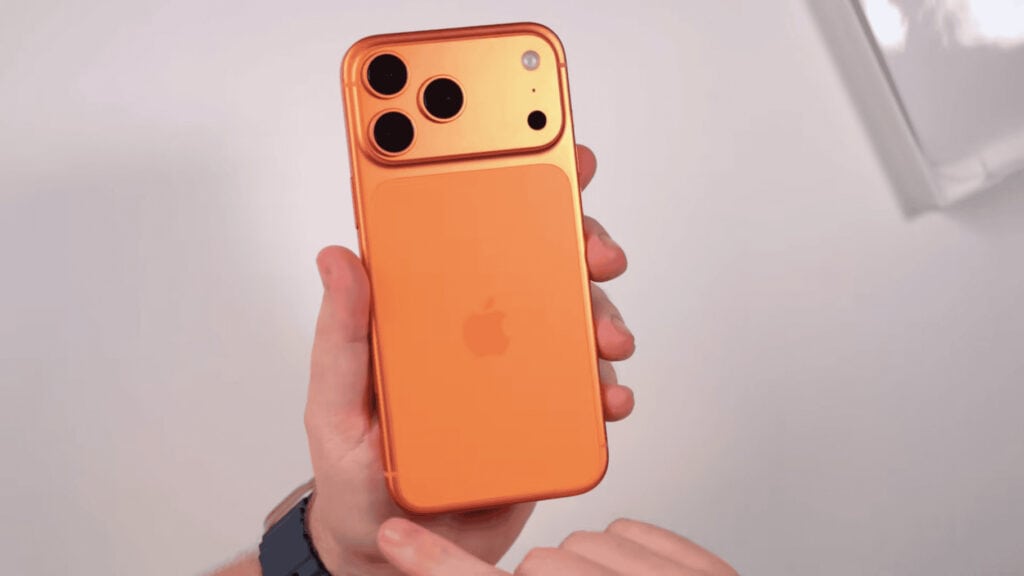 iPhone 17 Pro: Tudo Sobre o Polêmico Celular Laranja da Apple em 2025