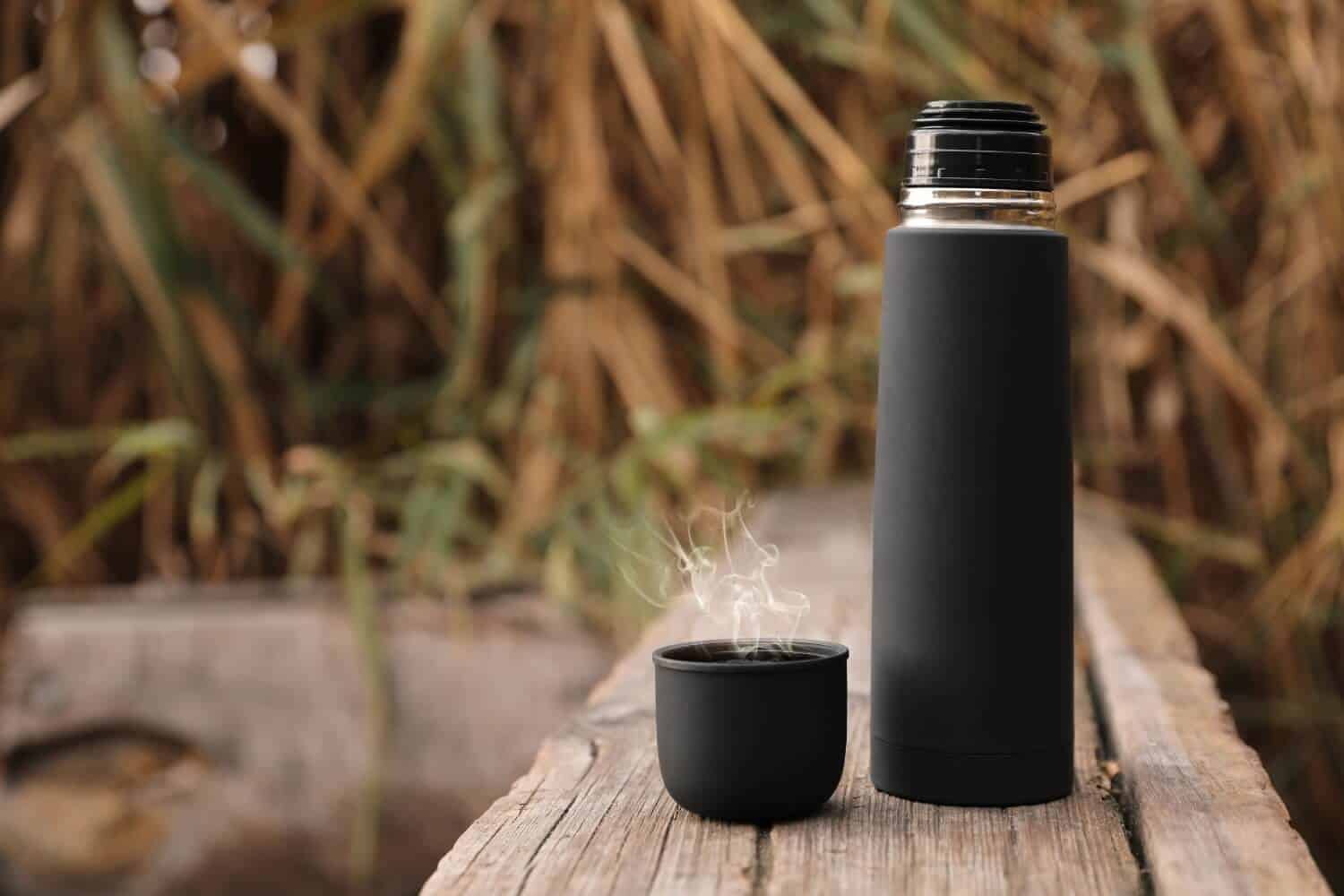 Melhores Garrafas Térmicas de 2025 para Manter Bebidas Quentes ou Geladas por Horas Melhores Garrafas Térmicas de 2025 para Manter Bebidas Quentes ou Geladas por Horas