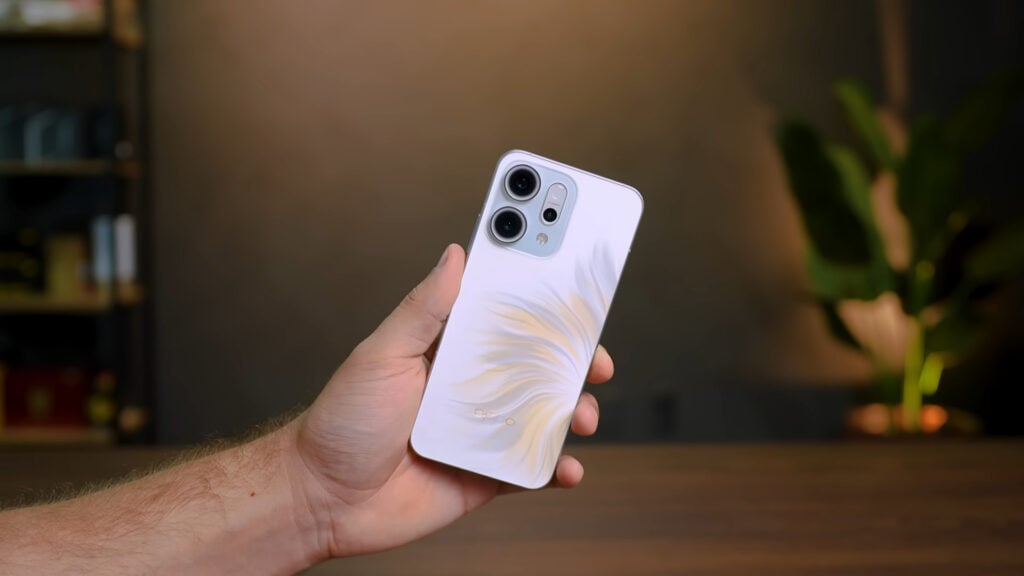 OPPO Reno 14 5G no Brasil: resistência “classe IP69”, câmera 4K em todas as lentes e bateria de 6000 mAh — vale a pena?